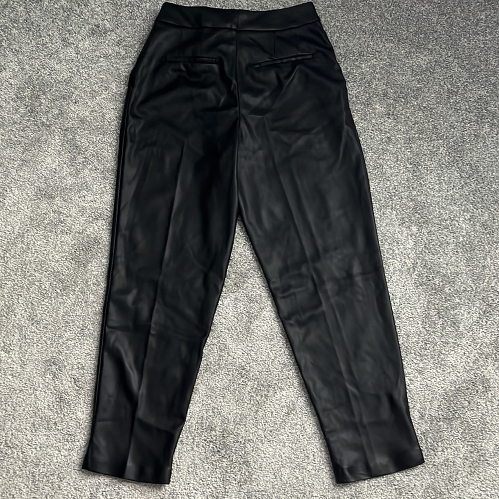 Express pants - Picture 10 of 15